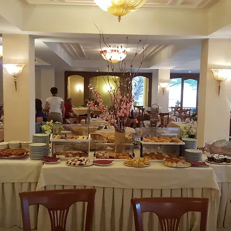 伊格别墅酒店 酒店 3*