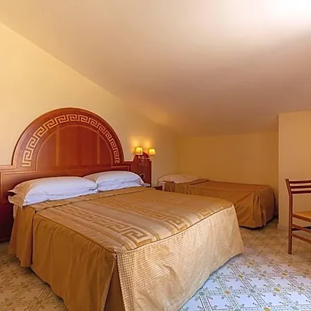 Igea Hotel 3*